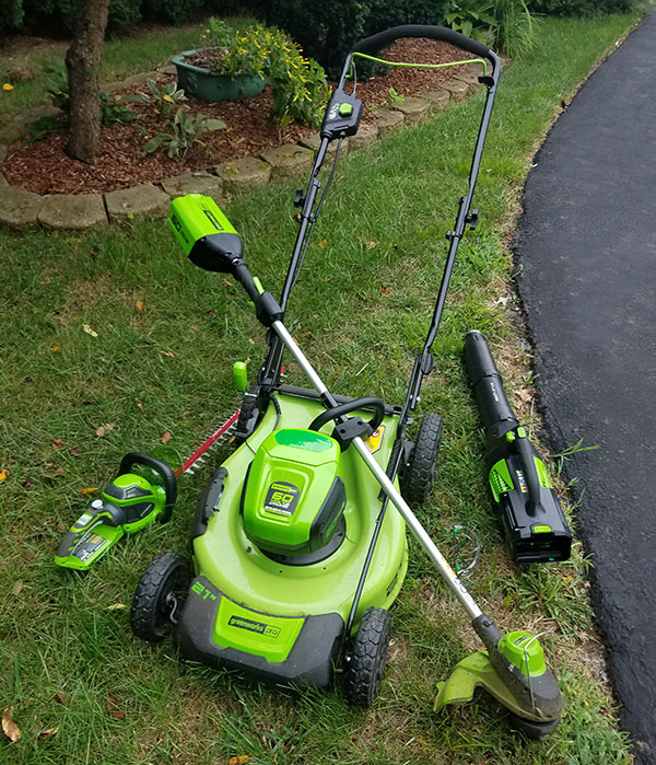 greenworks lawn tools